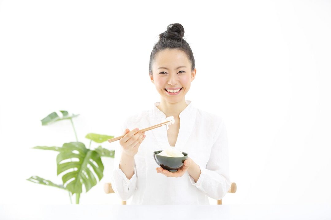 Japanese eating FIG